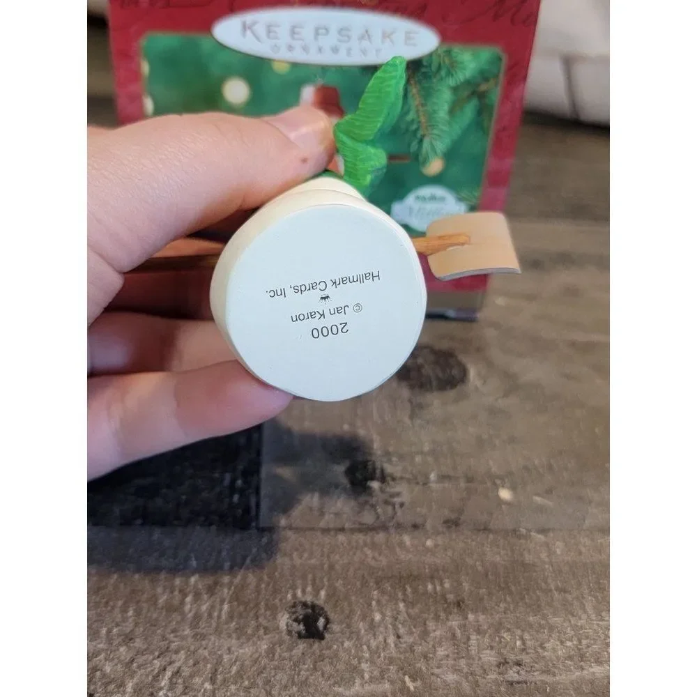 Hallmark mitford max